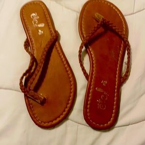 Rue 21 flip flops